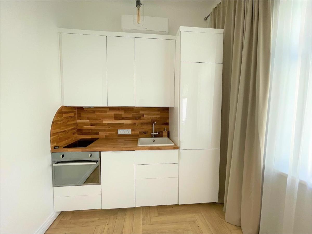 Picturesque Old Town Apartment With Charming Balcony Kaunas Exterior foto